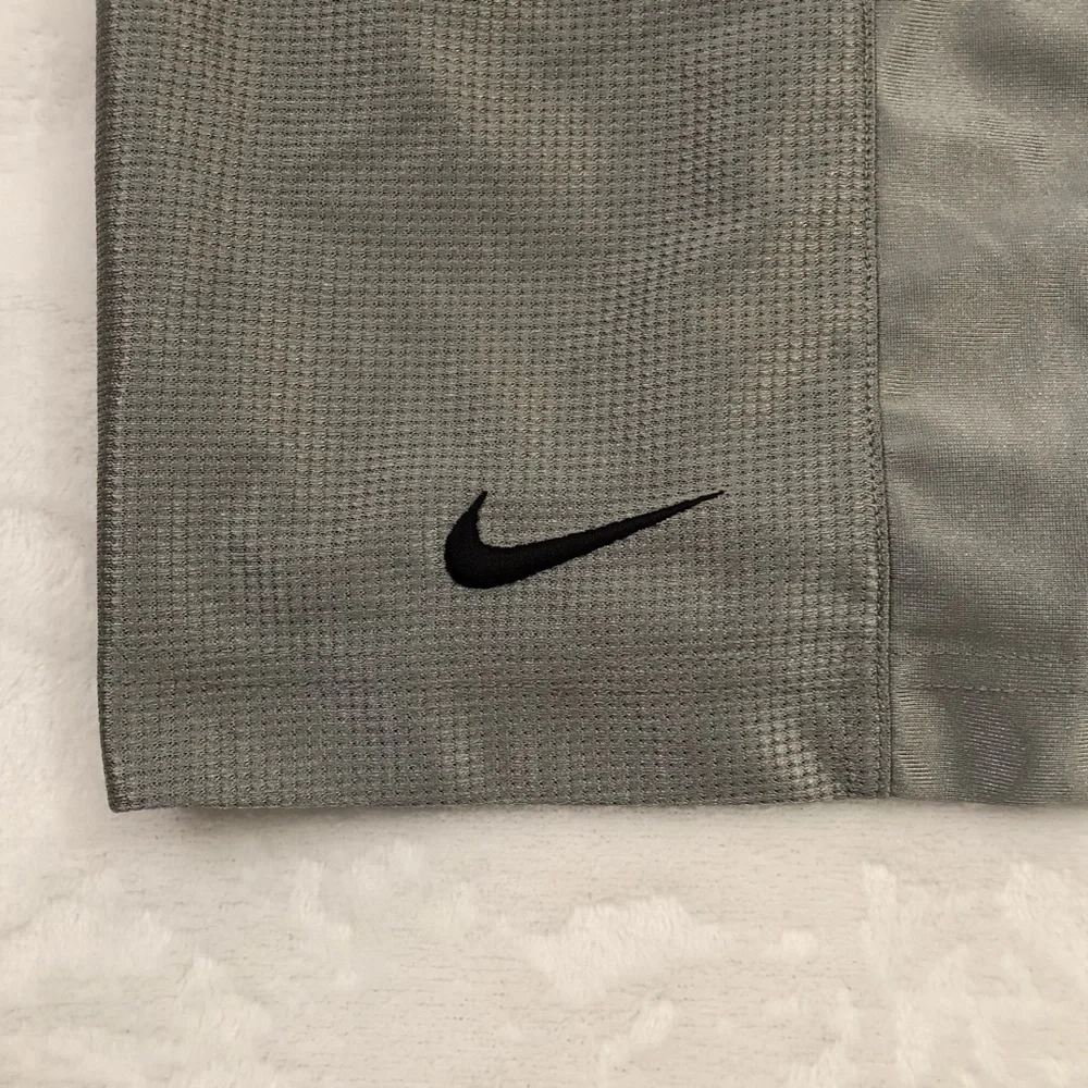 Nike Basketball Metallic Silver Athletic Gym Hiking Shorts Men’s Size M. - Picture 4 of 10